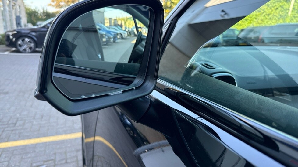 Used Volvo XC40 2025 for sale - 75921901: Photo 46