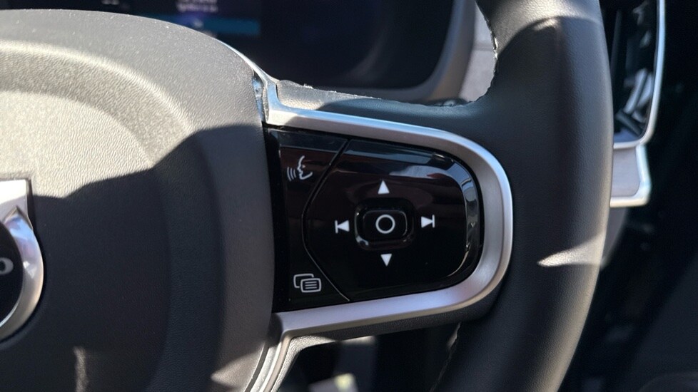 Used Volvo XC90 2025 for sale - 78172665: Photo 37