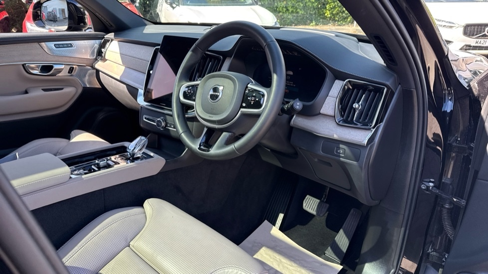 Used Volvo XC90 2025 for sale - 78172665: Photo 4