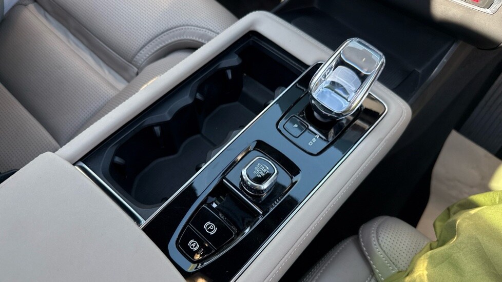 Used Volvo XC90 2025 for sale - 78172665: Photo 41