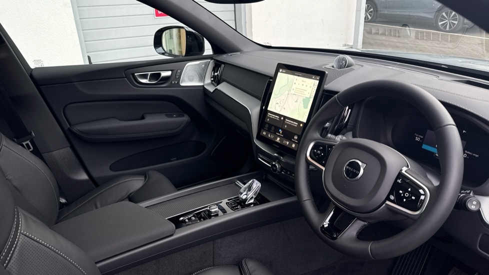 Used Volvo XC60 2025 for sale - 77071043: Photo 4