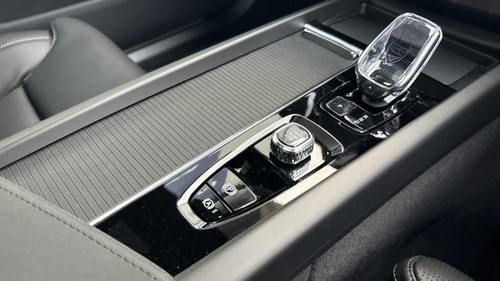 Used Volvo XC60 2025 for sale - 77071043: Photo 44