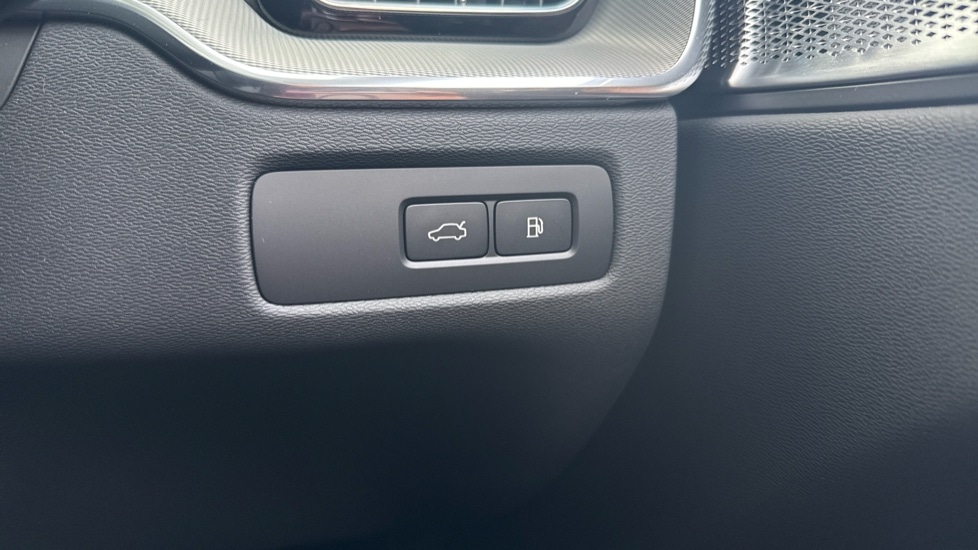 Used Volvo XC60 2025 for sale - 77071043: Photo 51