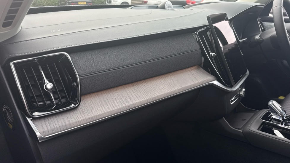 Used Volvo XC90 2025 for sale - 77326293: Photo 30