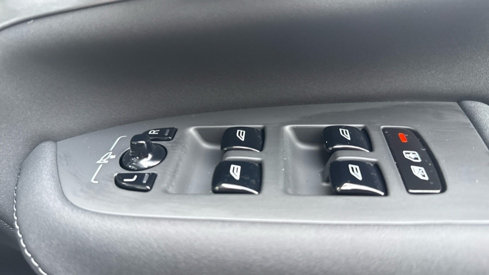 Used Volvo XC90 2025 for sale - 77326293: Photo 43