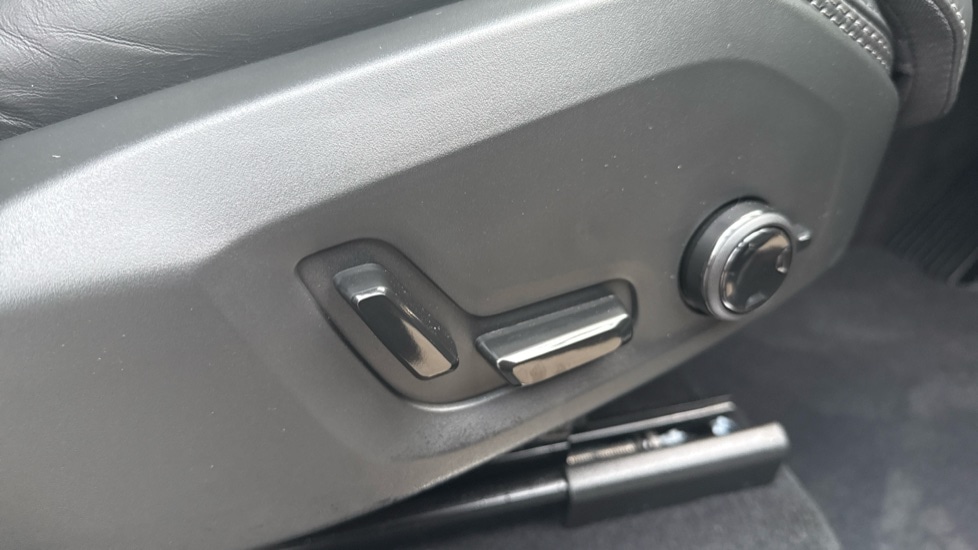 Used Volvo XC90 2025 for sale - 77326293: Photo 45