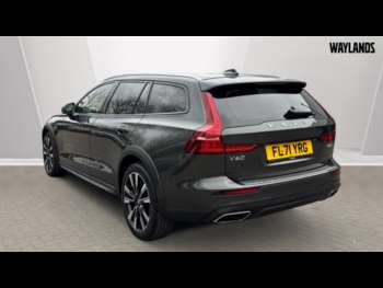 Used Volvo V60 2021 for sale - 74461457: Photo