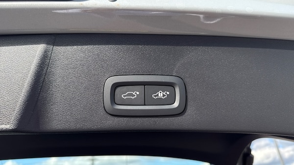 Used Volvo XC40 2025 for sale - 76067049: Photo 17