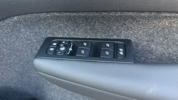 Used Volvo XC40 2025 for sale - 76067049: Photo 21