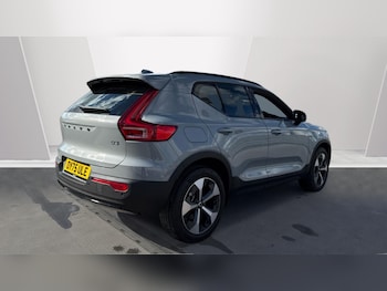 Used Volvo XC40 2025 for sale - 76067049: Photo 2