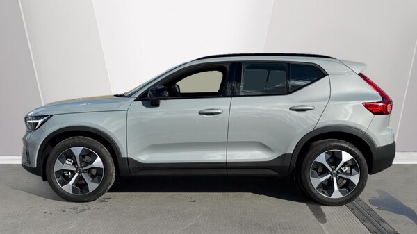 Used Volvo XC40 2025 for sale - 76067049: Photo 3