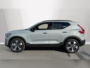 Used Volvo XC40 2025 for sale - 76067049: Photo 3
