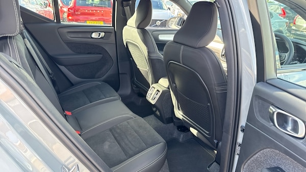 Used Volvo XC40 2025 for sale - 76067049: Photo 6