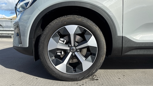 Used Volvo XC40 2025 for sale - 76067049: Photo 9
