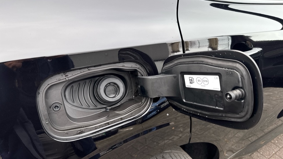 Used Volvo XC60 2025 for sale - 76874356: Photo 20