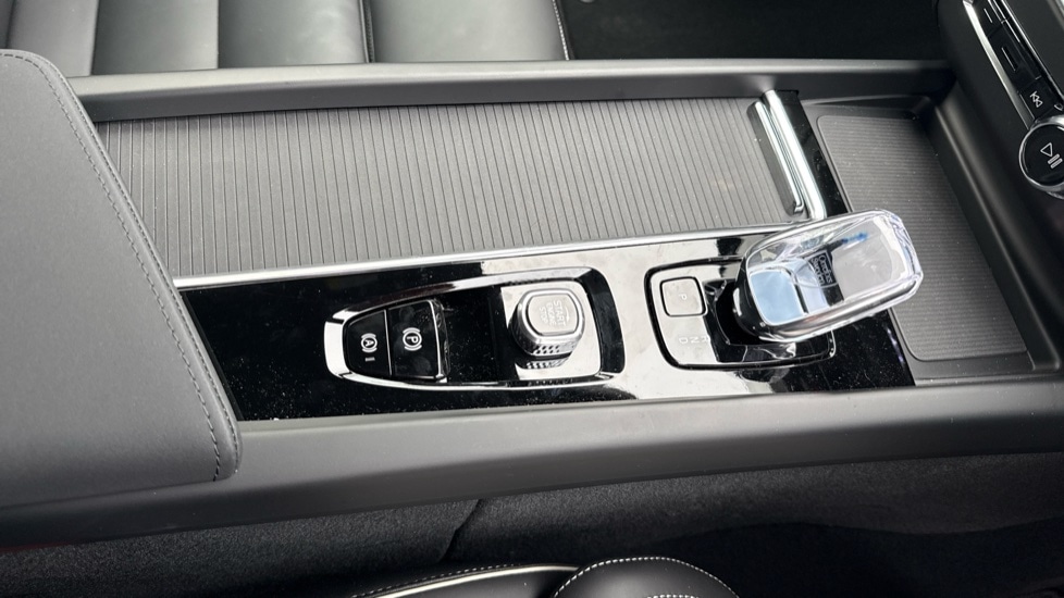 Used Volvo XC60 2025 for sale - 76874356: Photo 39