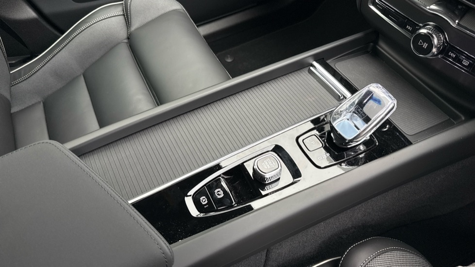 Used Volvo XC60 2025 for sale - 76874356: Photo 48