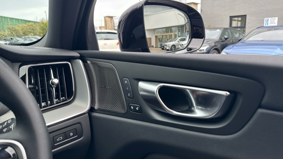 Used Volvo XC60 2025 for sale - 76874356: Photo 51