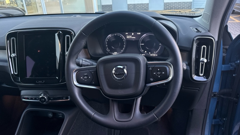 Used Volvo XC40 2023 for sale - 76684362: Photo 10