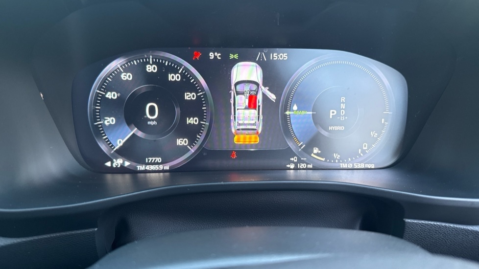 Used Volvo XC40 2023 for sale - 76684362: Photo 11