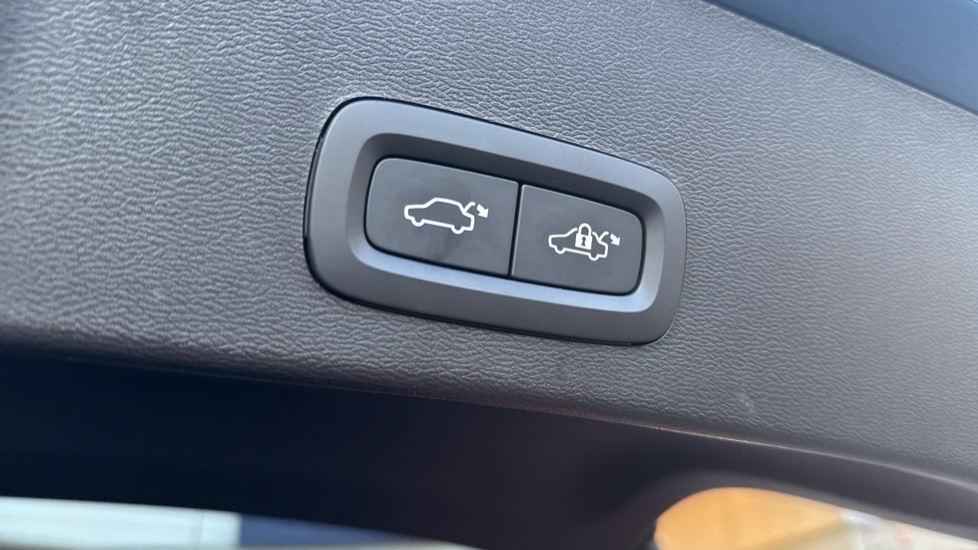 Used Volvo XC40 2023 for sale - 76684362: Photo 26