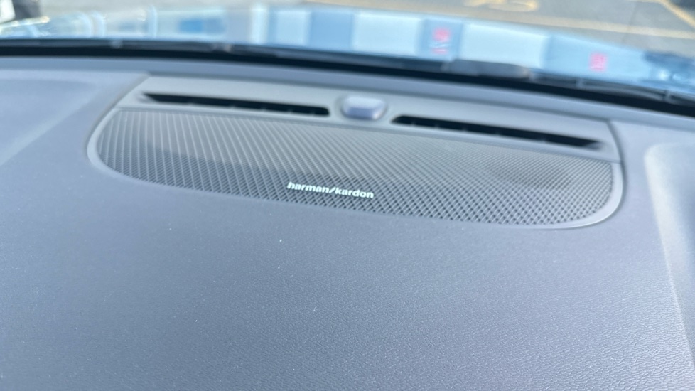 Used Volvo XC40 2023 for sale - 76684362: Photo 43