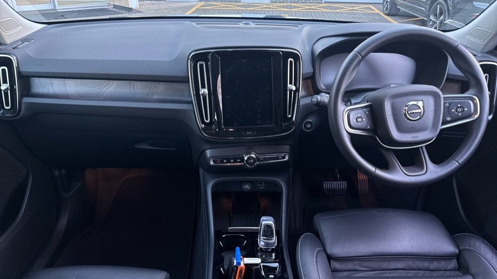 Used Volvo XC40 2023 for sale - 76684362: Photo 5