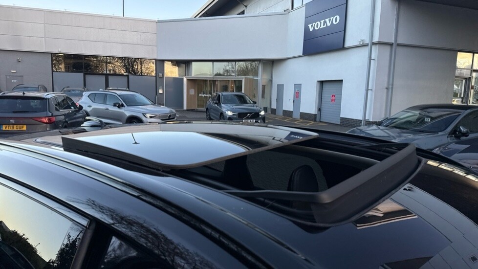 Used Volvo XC60 2025 for sale - 76556888: Photo 21