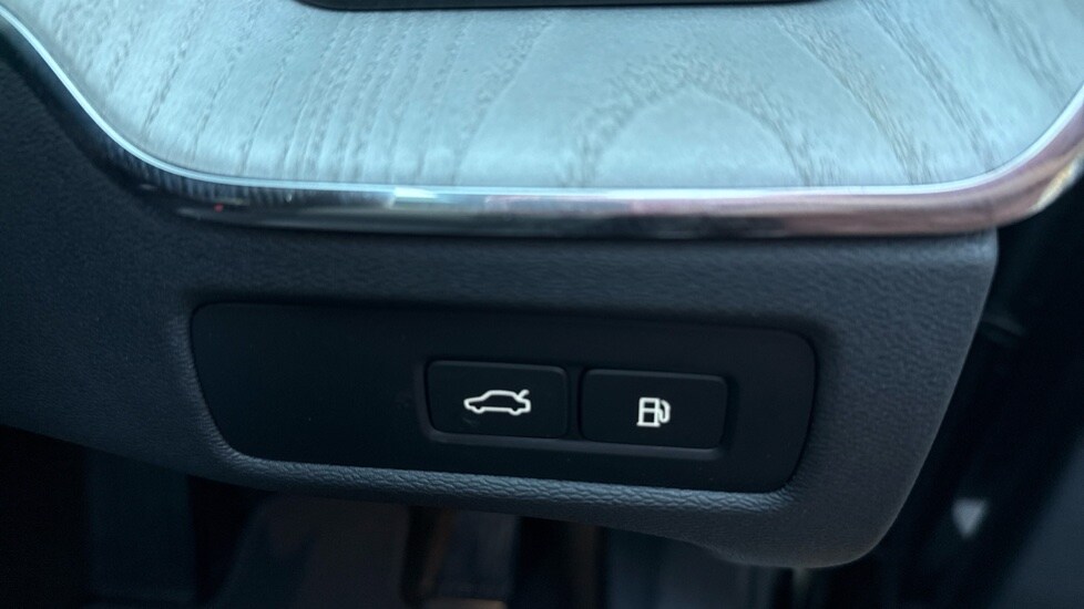 Used Volvo XC60 2025 for sale - 76556888: Photo 29