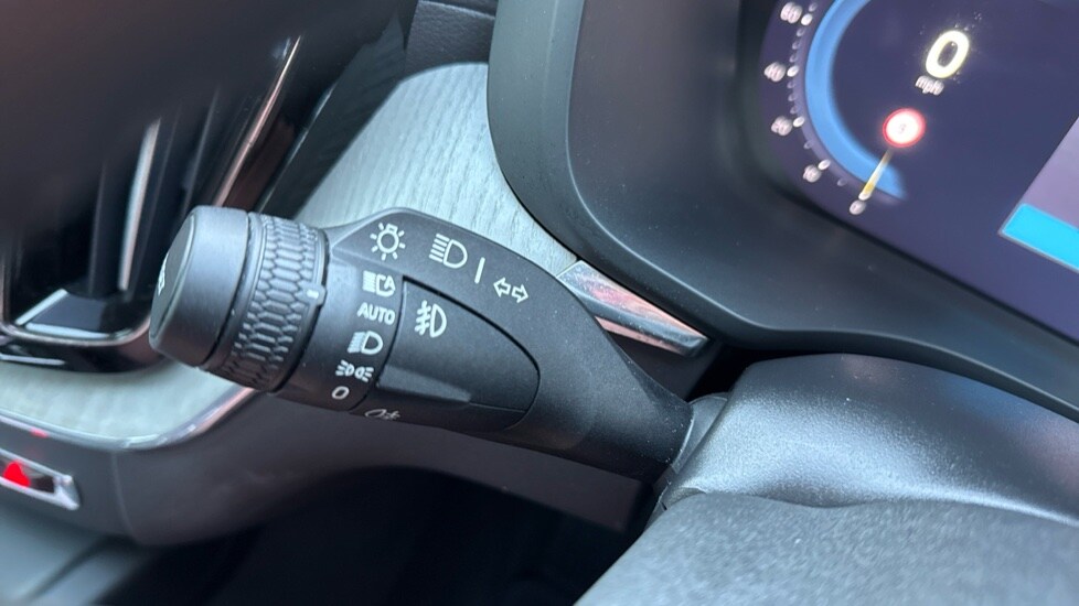 Used Volvo XC60 2025 for sale - 76556888: Photo 33