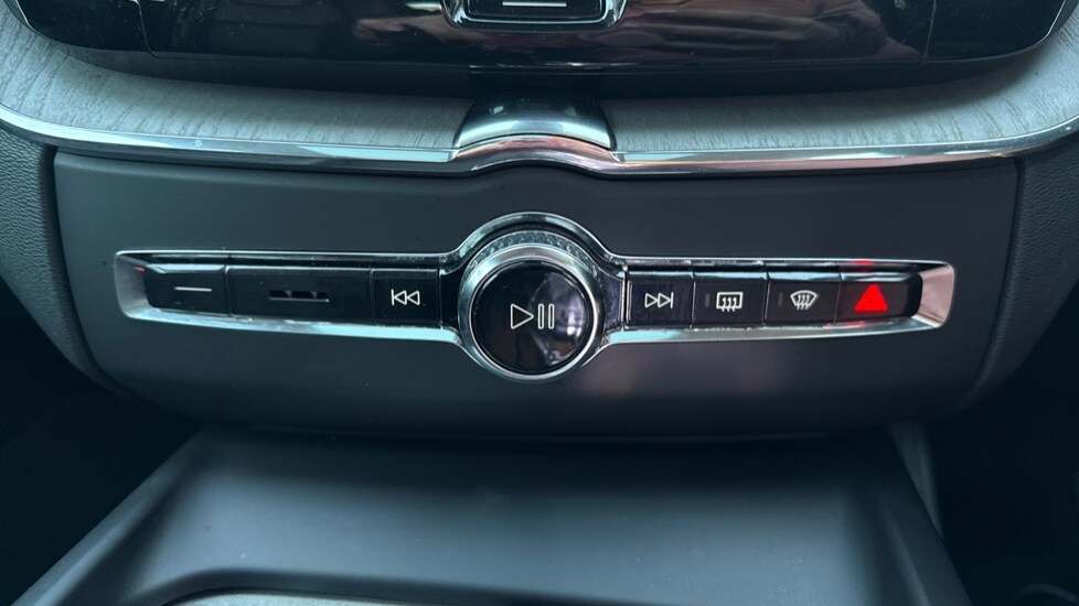 Used Volvo XC60 2025 for sale - 76556888: Photo 35