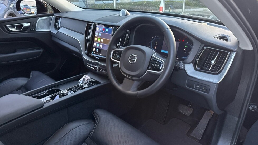Used Volvo XC60 2025 for sale - 76556888: Photo 4