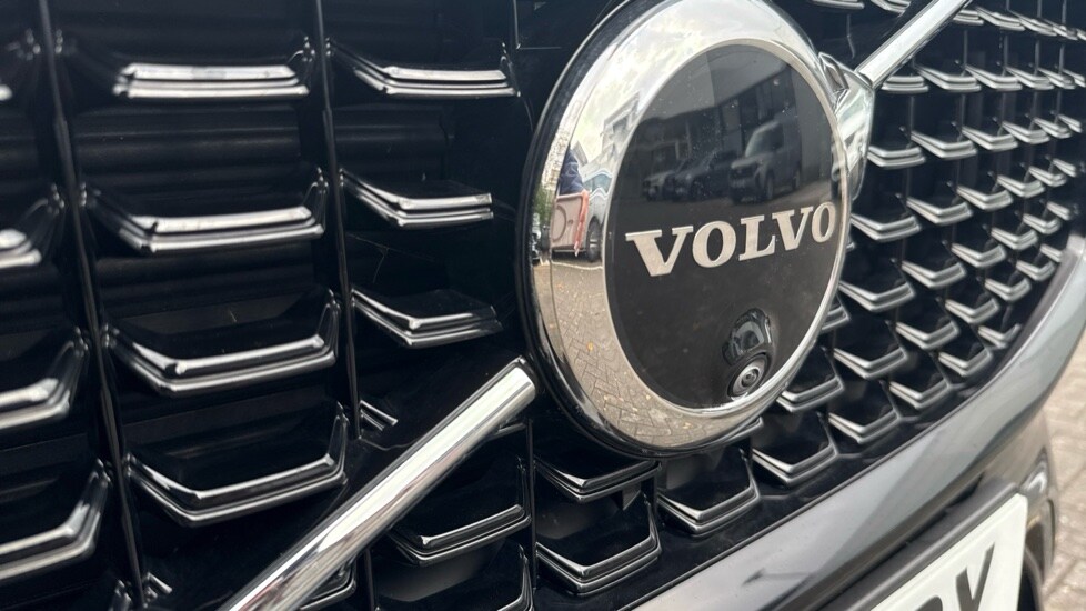 Used Volvo XC60 2024 for sale - 76361782: Photo 25