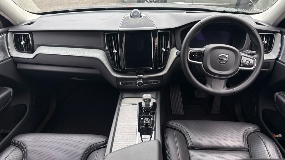 Used Volvo XC60 2024 for sale - 76361782: Photo 5