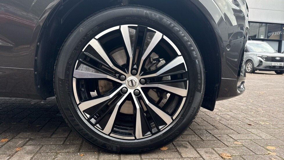 Used Volvo XC60 2024 for sale - 76361782: Photo 9