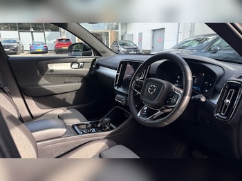 Used Volvo XC40 2023 for sale - 75921822: Photo