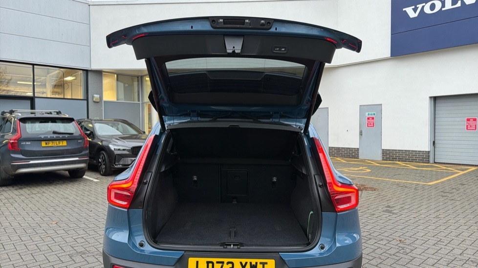Used Volvo XC40 2023 for sale - 77063383: Photo 13