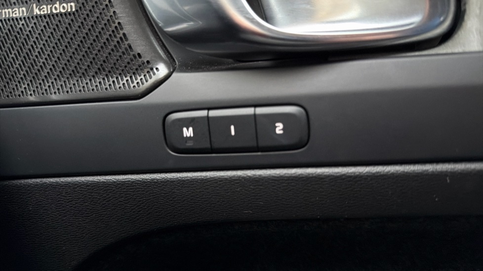 Used Volvo XC40 2023 for sale - 77063383: Photo 17