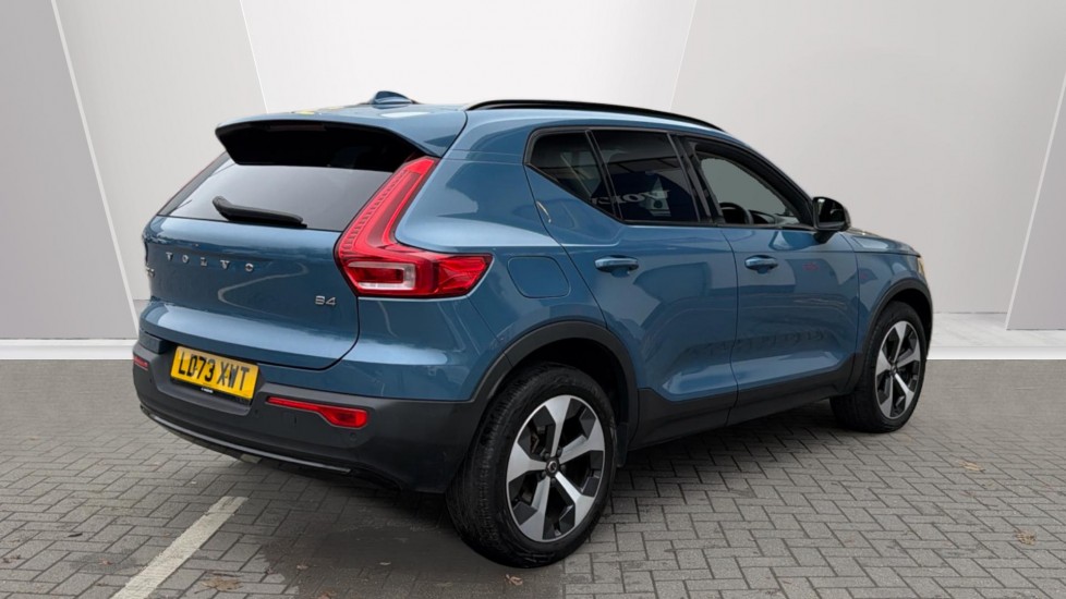 Used Volvo XC40 2023 for sale - 77063383: Photo 2