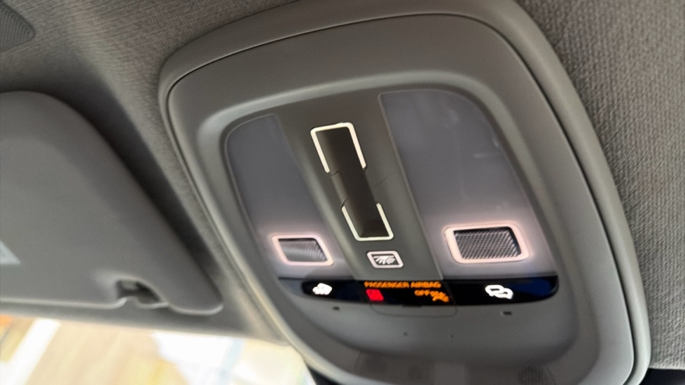 Used Volvo XC40 2023 for sale - 77063383: Photo 29