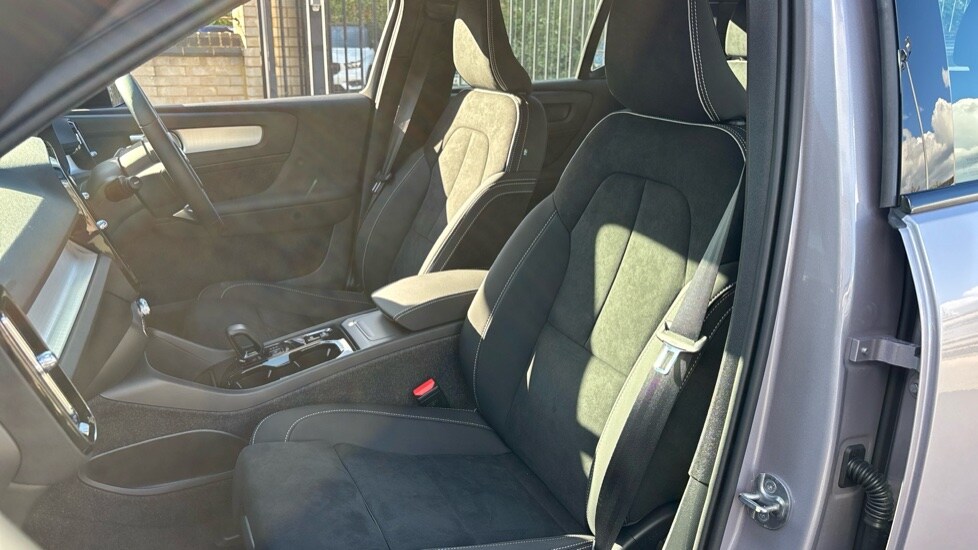 Used Volvo XC40 2025 for sale - 76003608: Photo 19