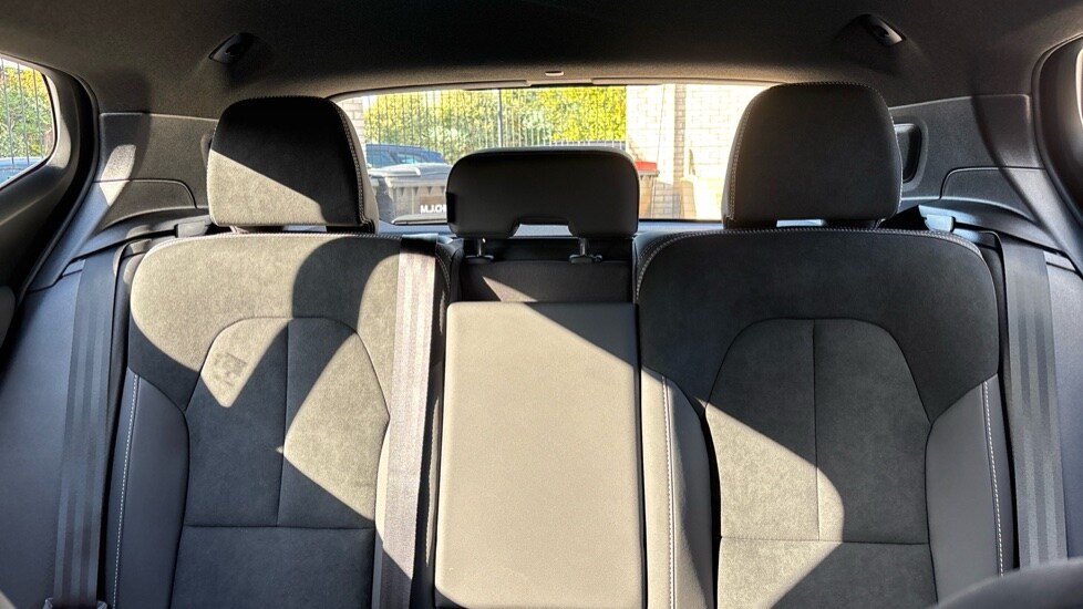 Used Volvo XC40 2025 for sale - 76003608: Photo 25