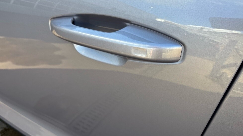 Used Volvo XC40 2025 for sale - 76003608: Photo 26