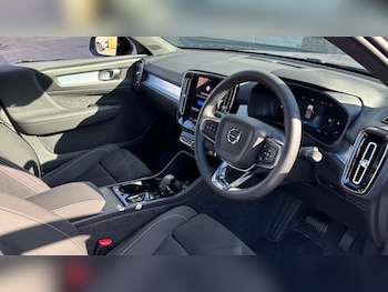 Used Volvo XC40 2025 for sale - 76003608: Photo