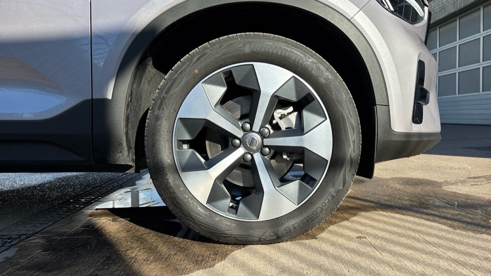 Used Volvo XC40 2025 for sale - 76003608: Photo 9