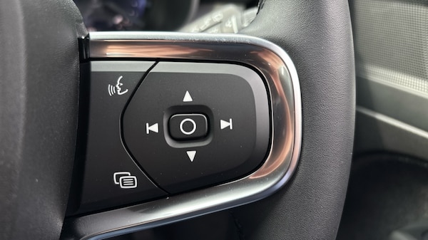 Used Volvo XC40 2025 for sale - 75472392: Photo 19