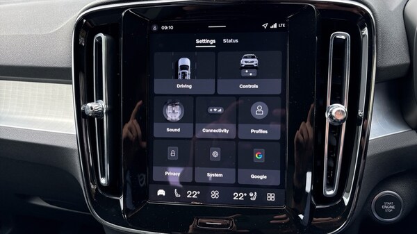 Used Volvo XC40 2025 for sale - 75472392: Photo 25