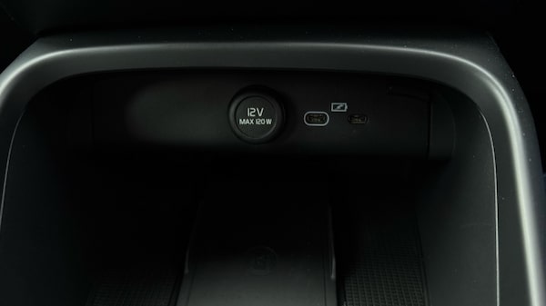 Used Volvo XC40 2025 for sale - 75472392: Photo 27