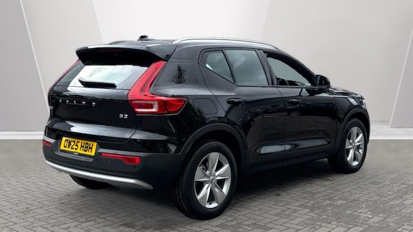 Used Volvo XC40 2025 for sale - 75472392: Photo 2