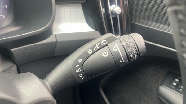 Used Volvo XC40 2023 for sale - 75526696: Photo 17